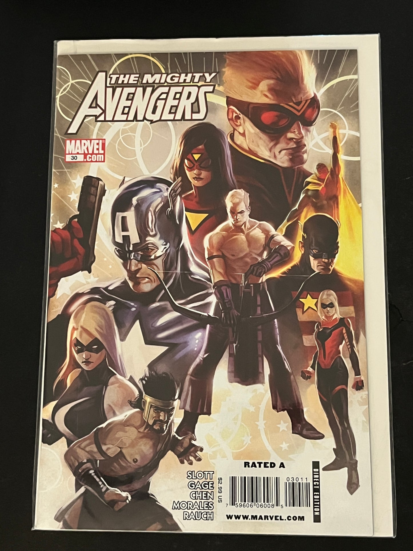 Mighty Avengers 30 High Grade